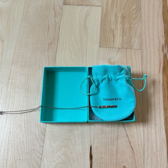 Tiffany & Co. Atlas bar Roman numeral pendant necklace - Picture 7 of 8